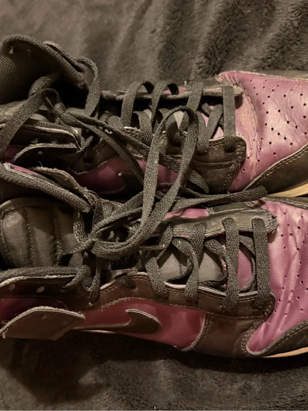 Nike High-Top dunk Sneakers in Black and Purple